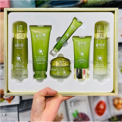 Набор для ухода за кожей лица Macadamia Moisture Lock Water Gift Box 6in1 (78)