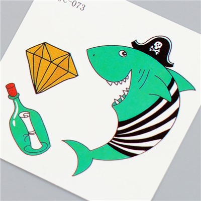 Татуировка на тело цветная "Акула-пират" 6х6 см