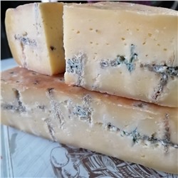 Сыр гауда с голубой плесенью 300 гр