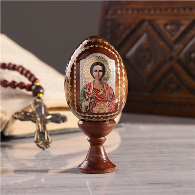 Сувенир Яйцо на подставке икона "Святой Пантелеимон-целитель"