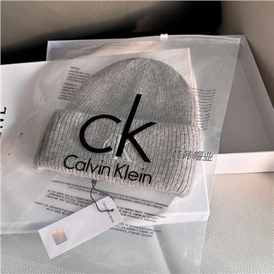 Шапки Calvin Klein